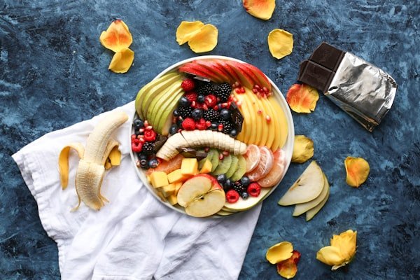 Fresh fruits in a bowl
